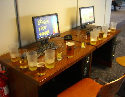 飲みかけのビール_e0077899_1245911.jpg