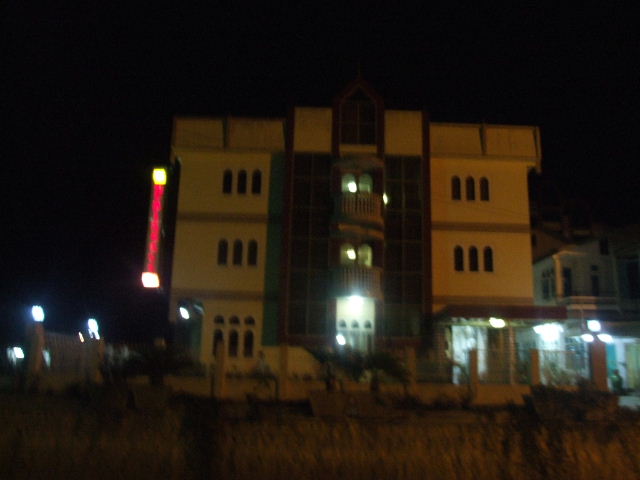 <インレー湖> ニァゥンシュエの夜_c0011649_73196.jpg