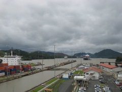 ２日目その３：パナマ運河_f0136783_829270.jpg