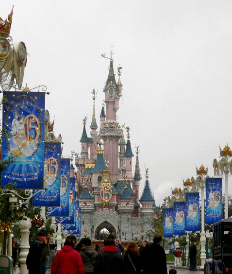 ユーロディズニー 犬連れ 仏蘭西日記