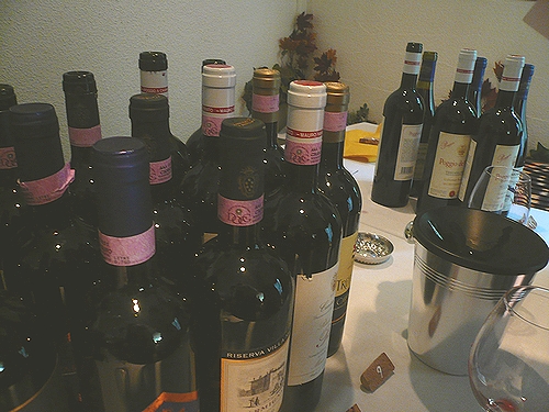 美味しいワインはいかがですか?*イタリアワインと白トリフの試食展示会* 。。.゜。♥*・。♬♪ _a0053662_1121172.jpg