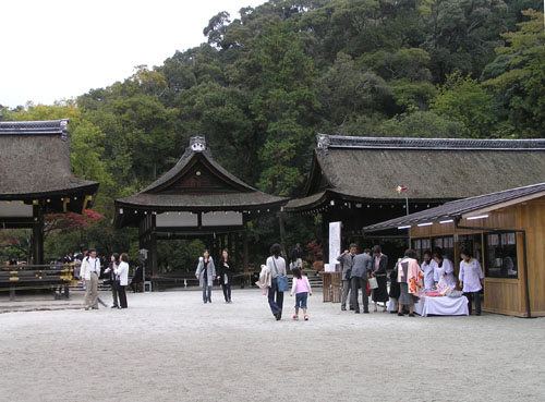 上賀茂神社_e0048413_22223199.jpg