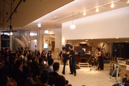 アルゼンチンタンゴ・セッション2007 ちこり村で開催_d0063218_1756346.jpg