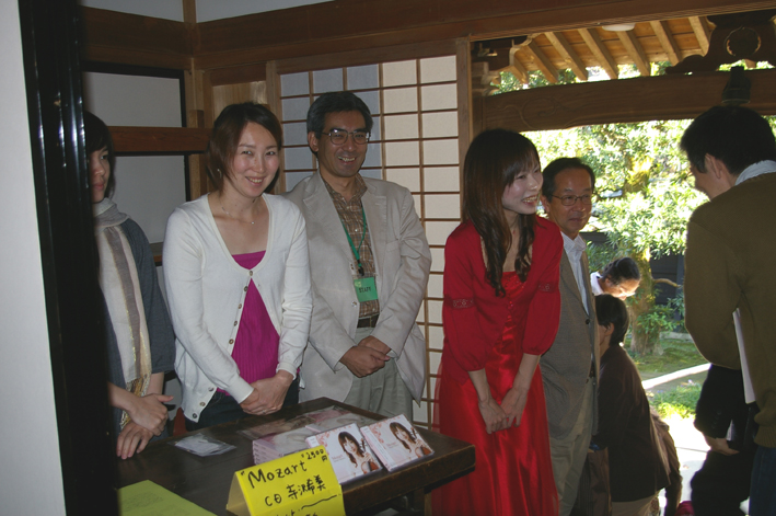 「寺沢希美ヴァイオリンコンサートin東慶寺」は満員札止め！_c0014967_837268.jpg