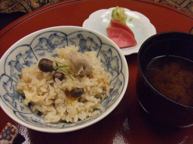 なだ万でお食い初め ローズマリーとセイジとモミジ 名古屋マダムのグルメブログ なだ万でお食い初め ローズマリーとセイジとモミジ 名古屋マダムのグルメブログ