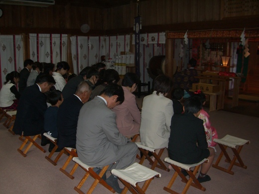 七五三で尾鷲神社に賑わい_d0115628_1381213.jpg