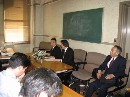 名古屋市の裏金 徹底的調査と情報公開を申し入れ_d0011701_19213794.jpg