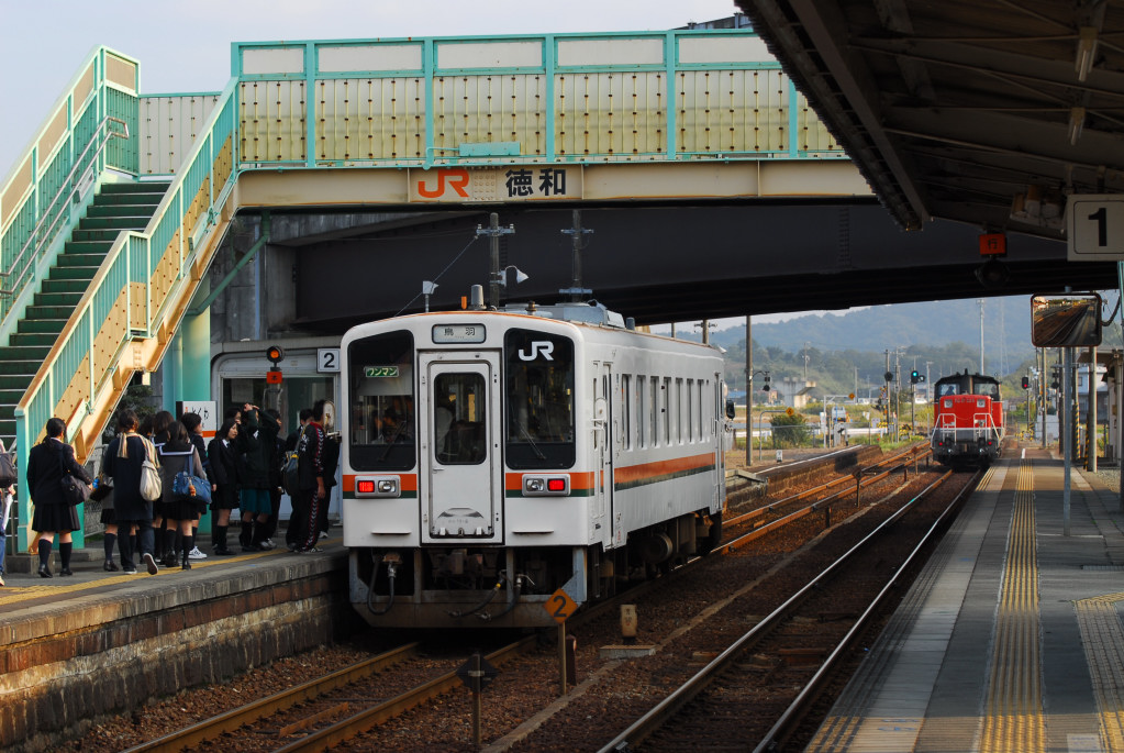 徳和駅で撮影11.11_f0124117_23192367.jpg