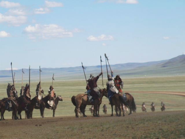 モンゴル騎馬軍団の雄姿_c0011649_13382284.jpg