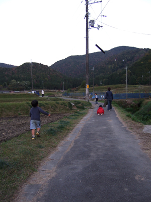 いろいろわいた薪を背負って・わく星学校2007文化祭 後編_c0069903_6545126.jpg