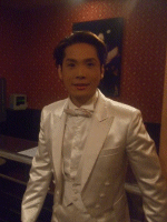 e0105340_22384143.gif