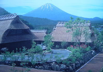 かって日本一美しい村といわれた　西湖根場集落_c0050603_975743.jpg