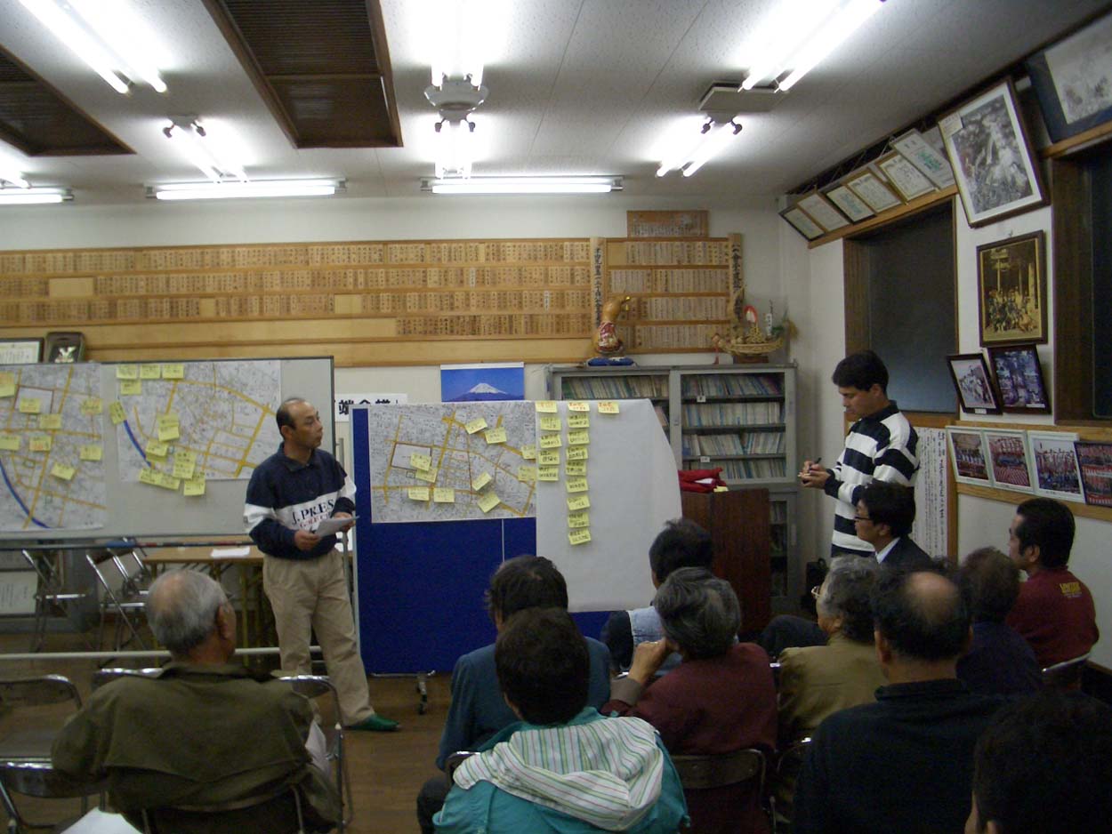 津田・荒田島地区まちづくり井戸端会議_f0141310_0474260.jpg