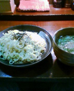 つけ麺淡麗海老味　ラーメン海皇＠本八幡_e0127301_202358.jpg