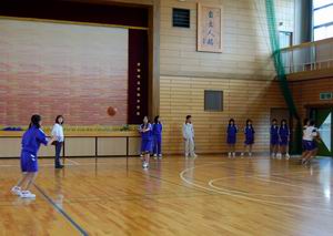 練習風景【女子バスケ】_d0010630_124247.jpg