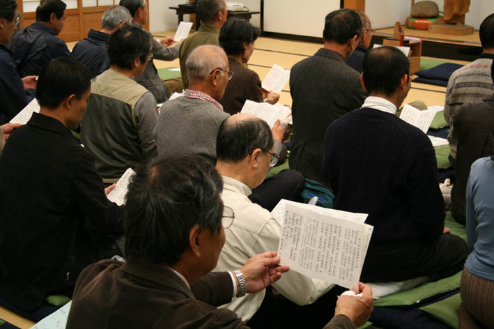 “地域デビュー”へのお誘い第４弾・詳報①お経、坐禅、法話_c0014967_12155625.jpg
