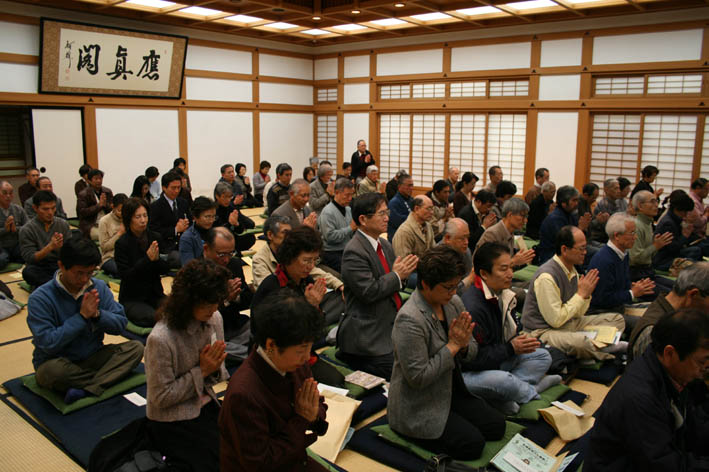 “地域デビュー”へのお誘い第４弾・詳報①お経、坐禅、法話_c0014967_12161686.jpg