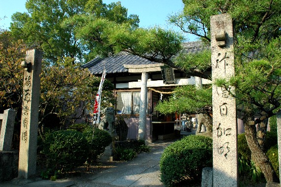 　　津秦天満宮 （つはた）_b0093754_0122031.jpg