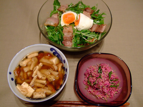 原木なめこ　と　食用菊_e0122156_114582.jpg