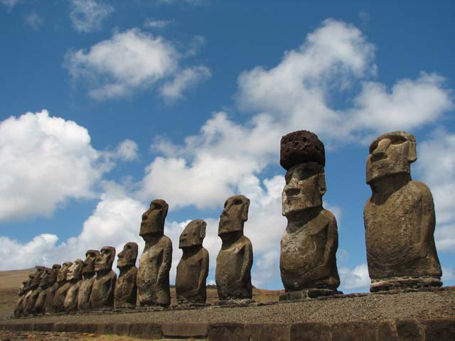 Easter Island vol.２　「　眠る巨人・モアイ　」　　_a0086274_20121460.jpg