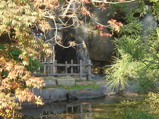 日本庭園(芦城公園)の散歩_f0114128_2163329.jpg