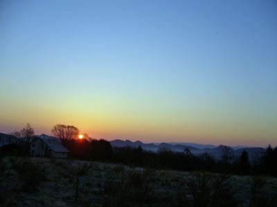 田舎は霜と霜柱の世界_b0045357_9534179.jpg