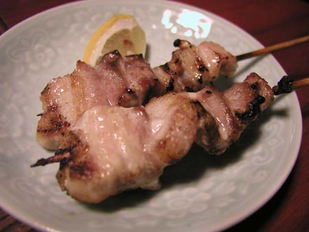 鳥へいの天草豚のバラ串焼き_f0053279_21515361.jpg
