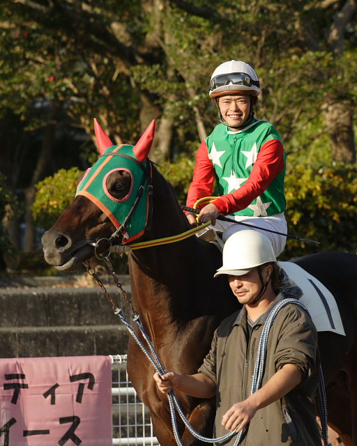 地方競馬代表騎手は、高知競馬場の赤岡修次騎手!!_a0077663_1974592.jpg