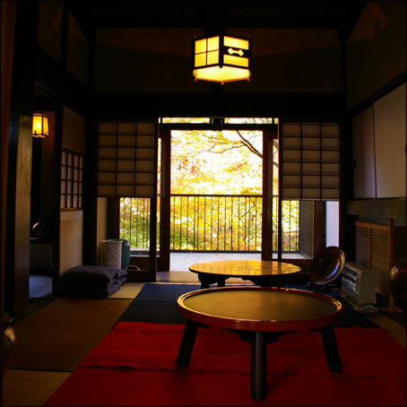 落ち着く部屋 It Cuts It Out 落ち着く部屋 It Cuts It Out