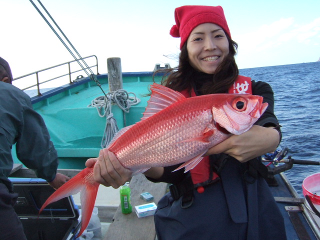 八丈島にて高級魚♪　爆釣～♪(^O^)／_f0033986_16242929.jpg