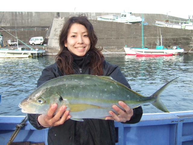 八丈島にて高級魚♪　爆釣～♪(^O^)／_f0033986_1715662.jpg