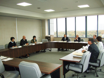 本邦初公開 議会運営委員会_d0130714_20494238.jpg