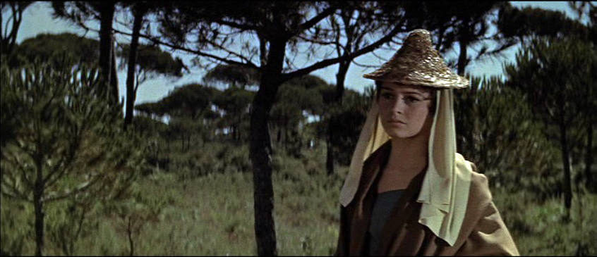 ブリジット・バルドー（Brigitte Bardot）「トロイのヘレン」（1955）_e0042361_23225129.jpg