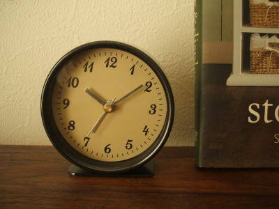 clock_c0118809_16411764.jpg