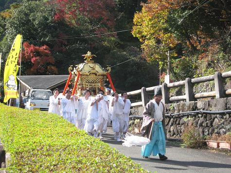 晴天の神祭_e0101917_19295969.jpg