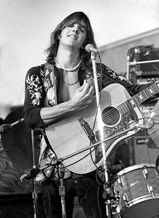 Gram Parsons「Grievous Angel」(1973)_c0048418_16293880.jpg