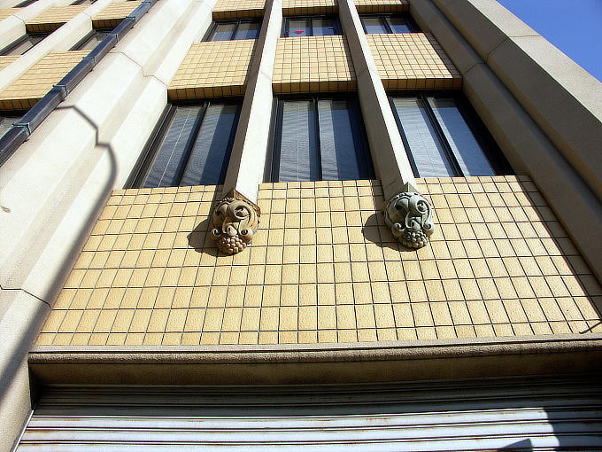 旧神戸市立生糸検査所 : 近代建築Watch