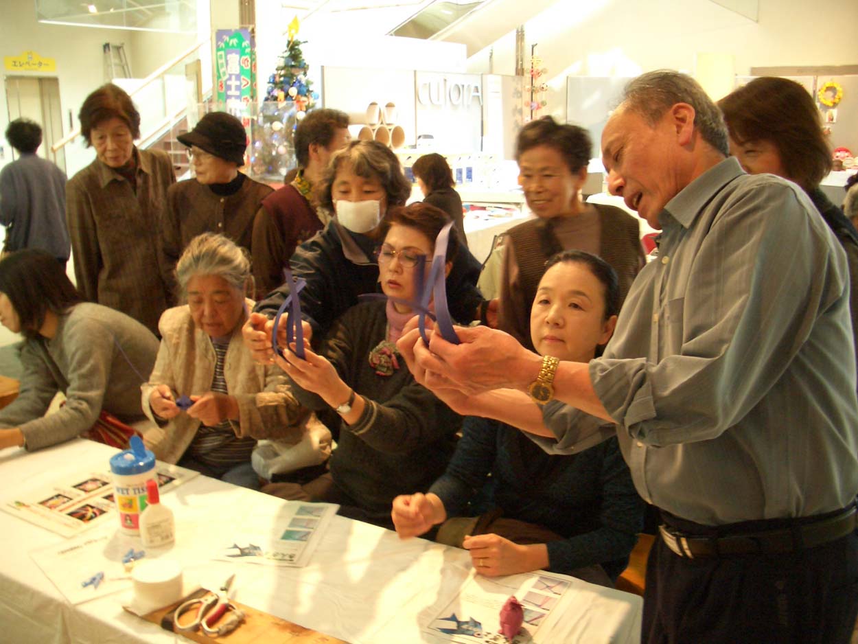 富士市の紙文化 紙バンド工芸!_f0141310_22131090.jpg