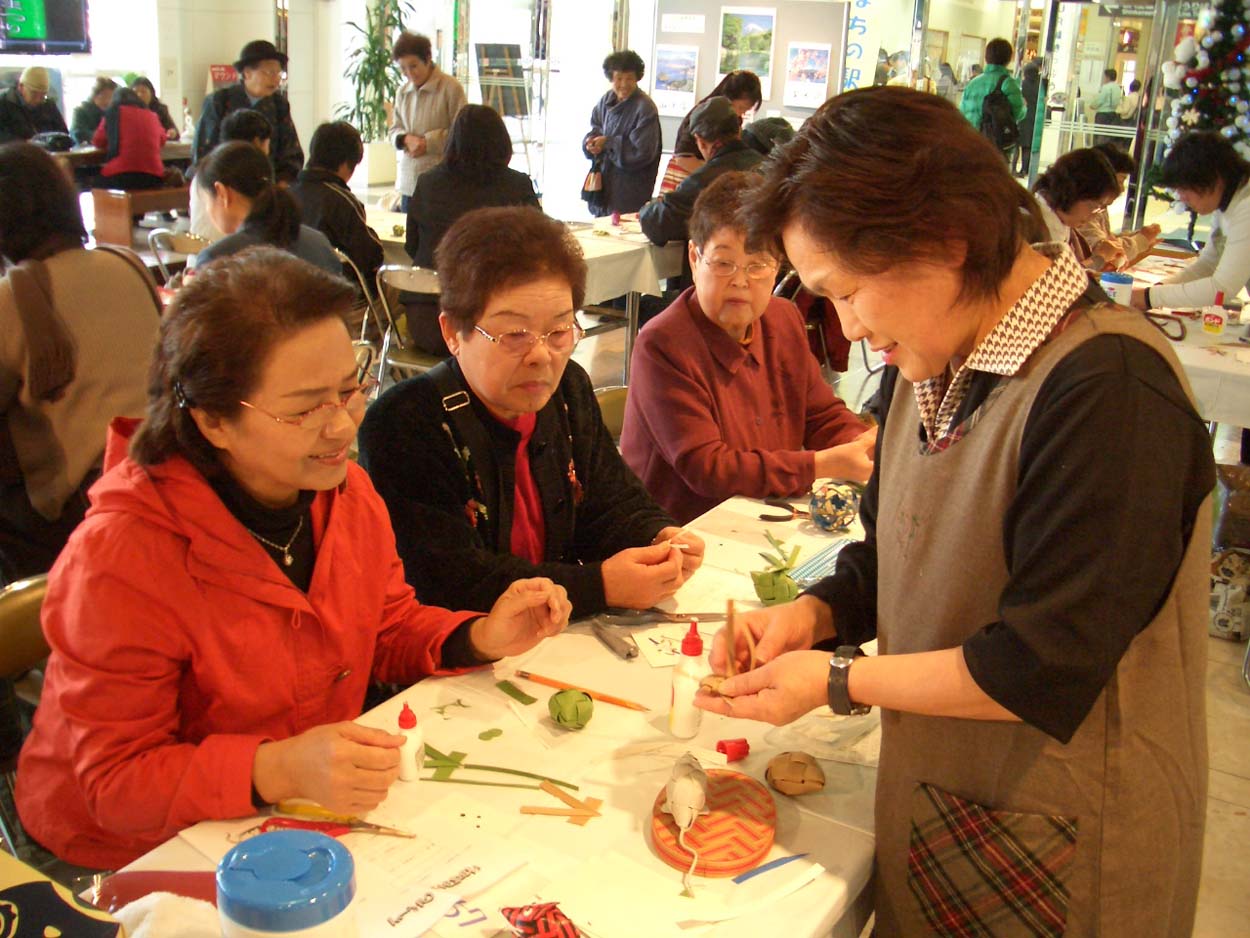 富士市の紙文化 紙バンド工芸!_f0141310_22131772.jpg