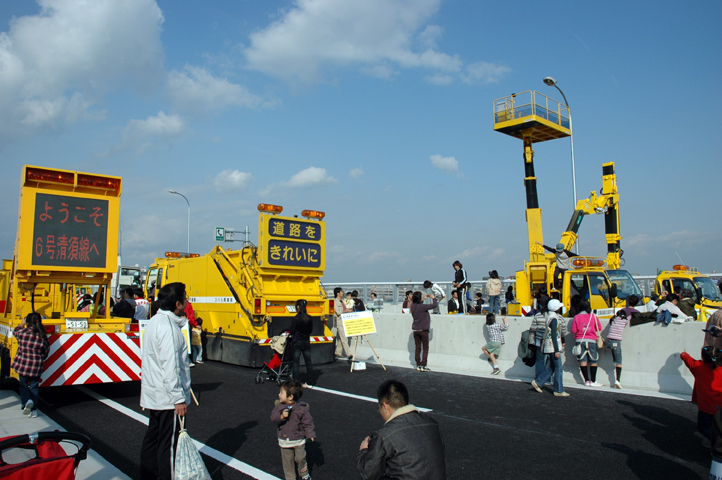 高速道路を歩こう会_b0036363_20582166.jpg