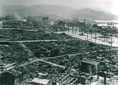 世界権力構造の秘密 Eustace Mullins 2 原爆ホロコースト_c0139575_19384456.jpg