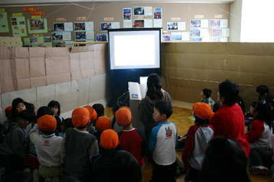 2007年11月30日(金) 洞窟完成?_a0062127_21184348.jpg