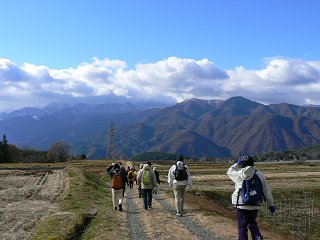 初冬の高森草庵周辺_f0019247_18304080.jpg