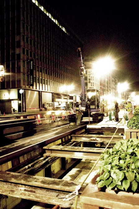 「工事中景」 Construction Sights_c0083280_1691935.jpg