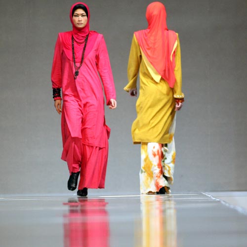 ★イスラミック フッション ショー2007年、 マレーシアで開催_a0028694_17521390.jpg