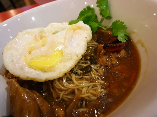 いざBANGKOK！その７ *Im Thai Noodle Bar＠Life Center_b0117406_142565.jpg