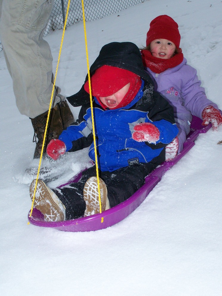 Fun with Sled and Homemade Pizza_e0028272_4335575.jpg