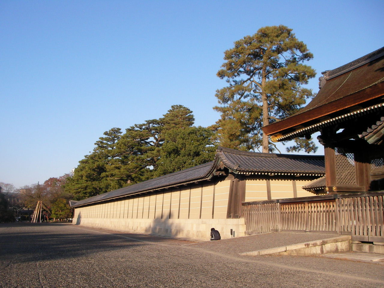 京都の秋（９）蛤御門の弾痕と公家屋敷跡_f0100593_940387.jpg