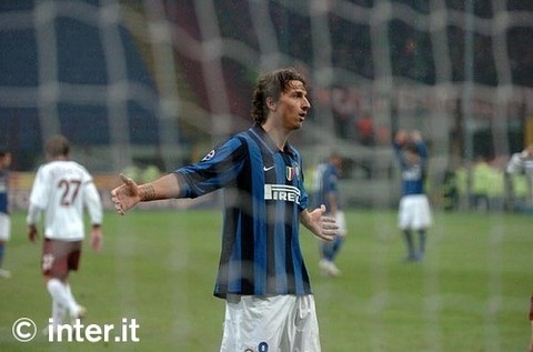 12/9 serieA#15 Inter vs Torino　ズラたん髪切った♪よね？_f0074725_3343940.jpg