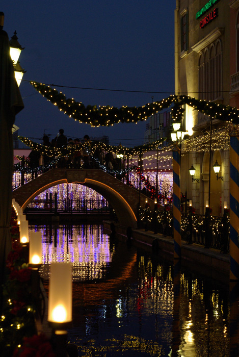 イタリア村クリスマスイルミネーション_c0136330_1892021.jpg